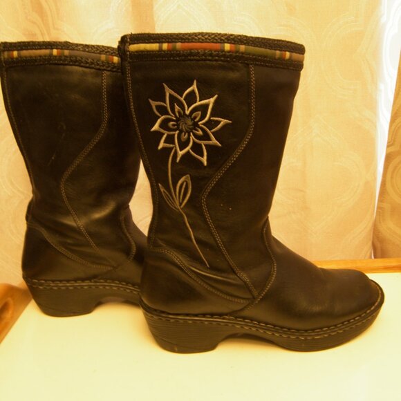 Durango Boots w/ embroidered flower, sz 10M - Picture 6 of 16